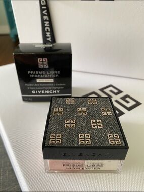 Givenchy Prisme Libre Limited Edition Highlighter